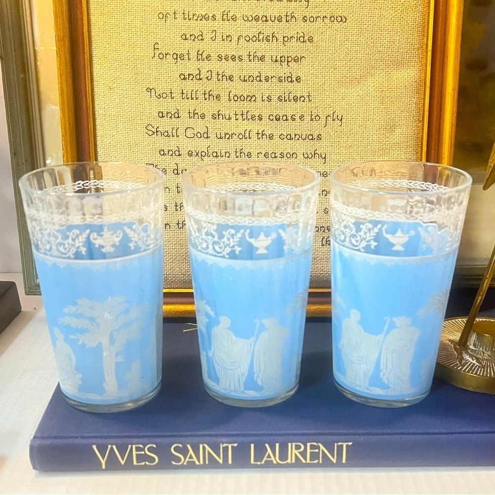 Vintage Blue and White Drinkware Set for Dining